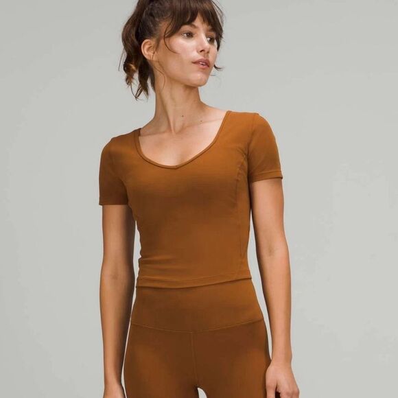 Lululemon Align T-Shirt Short Sleeve size 6 Nulu New With Tags! - Picture 1 of 6